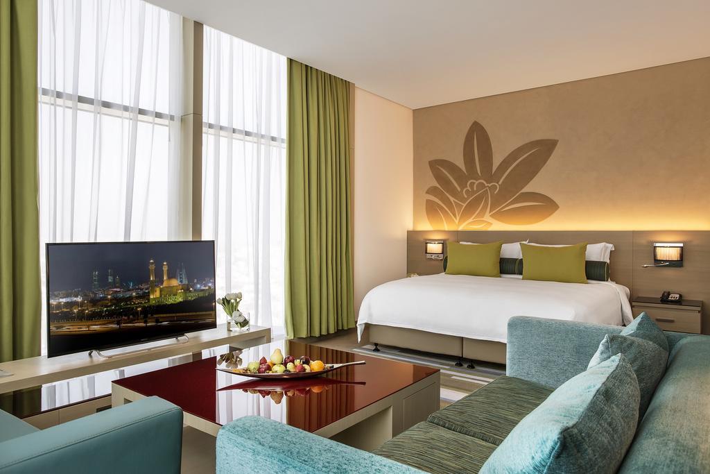 Hotel Downtown Rotana Manáma Exteriér fotografie Suite