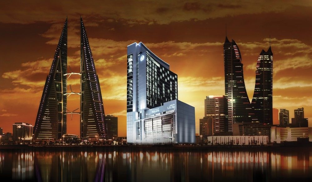 Hotel Downtown Rotana Manáma Exteriér fotografie The Four Seasons Hotel, Manama